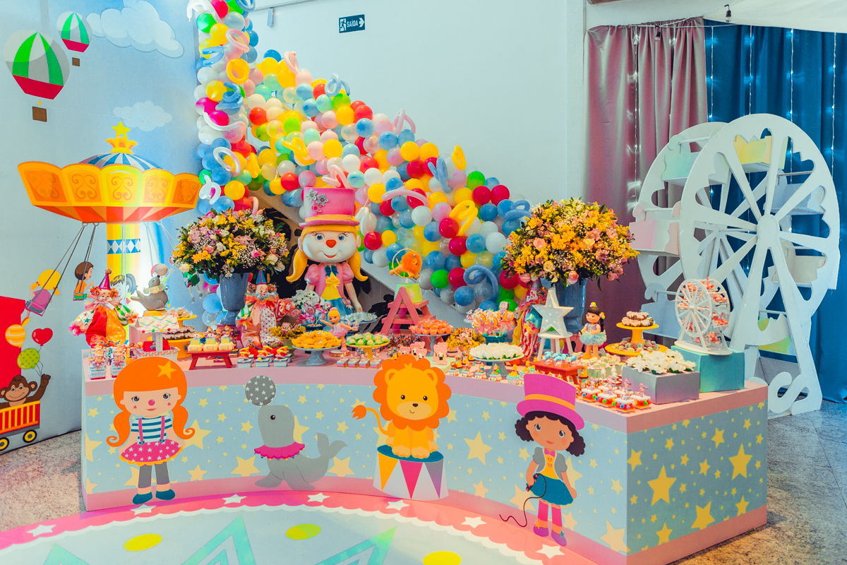 aniversario infantil senhoritas fotografia aloha gestante festa circo circus decoração menina feminina personalizados decor criativa doces bolo biscuit feltro