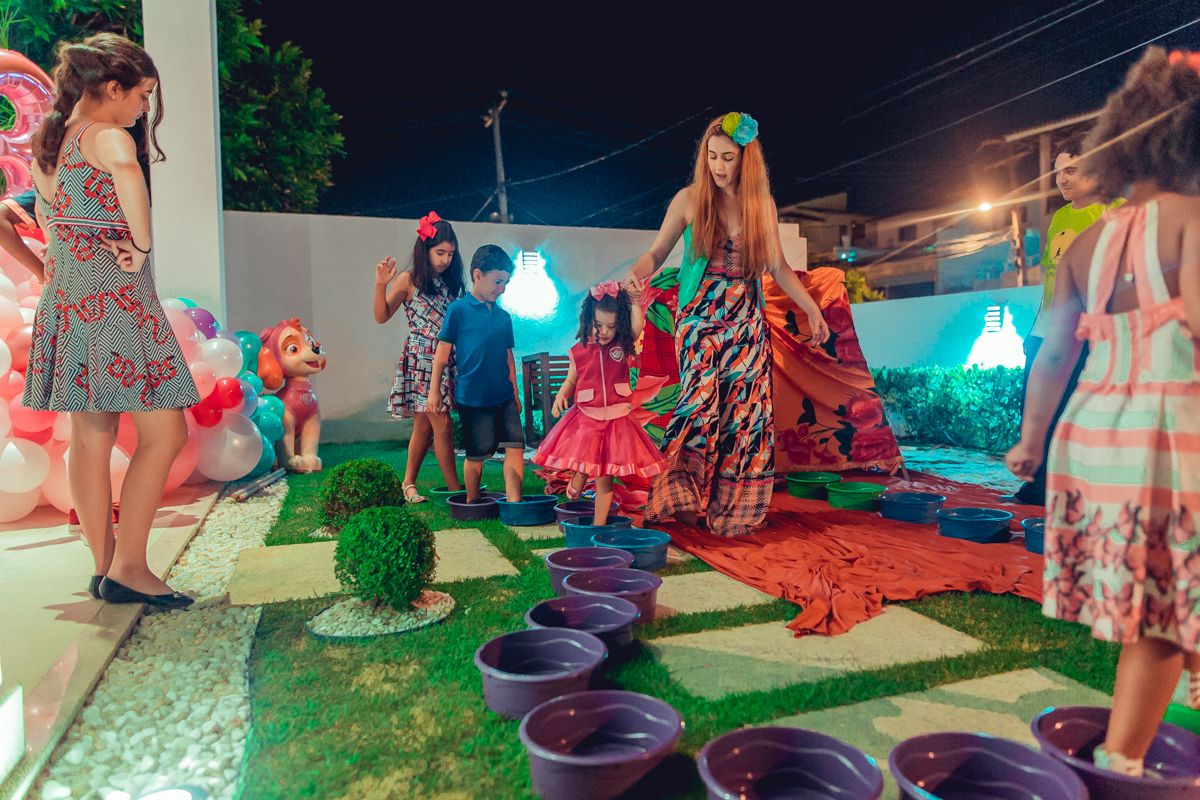 senhoritas ludy siqueira aniversario infantil fotografia fotografa festa patrulha canina decor decoração tema salvador foto album book melhor criativa diferente ideias ideia bolo fantasia roupa vestido menina presente convidados brincando sem fronteiras