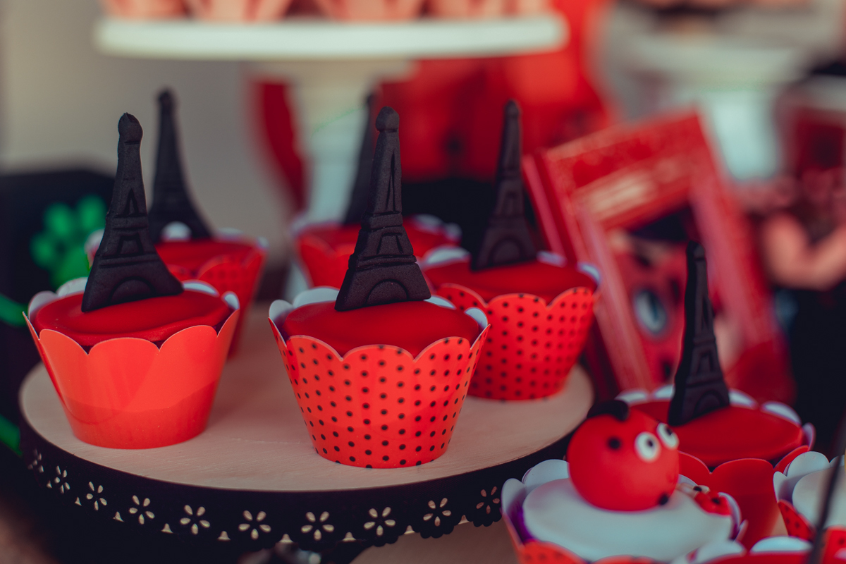 aniversario infantil senhoritas fotografia foto fotografa crianças um ano 1 ladybug decoração decor festa criativa diferente balao desconstruido party ideas