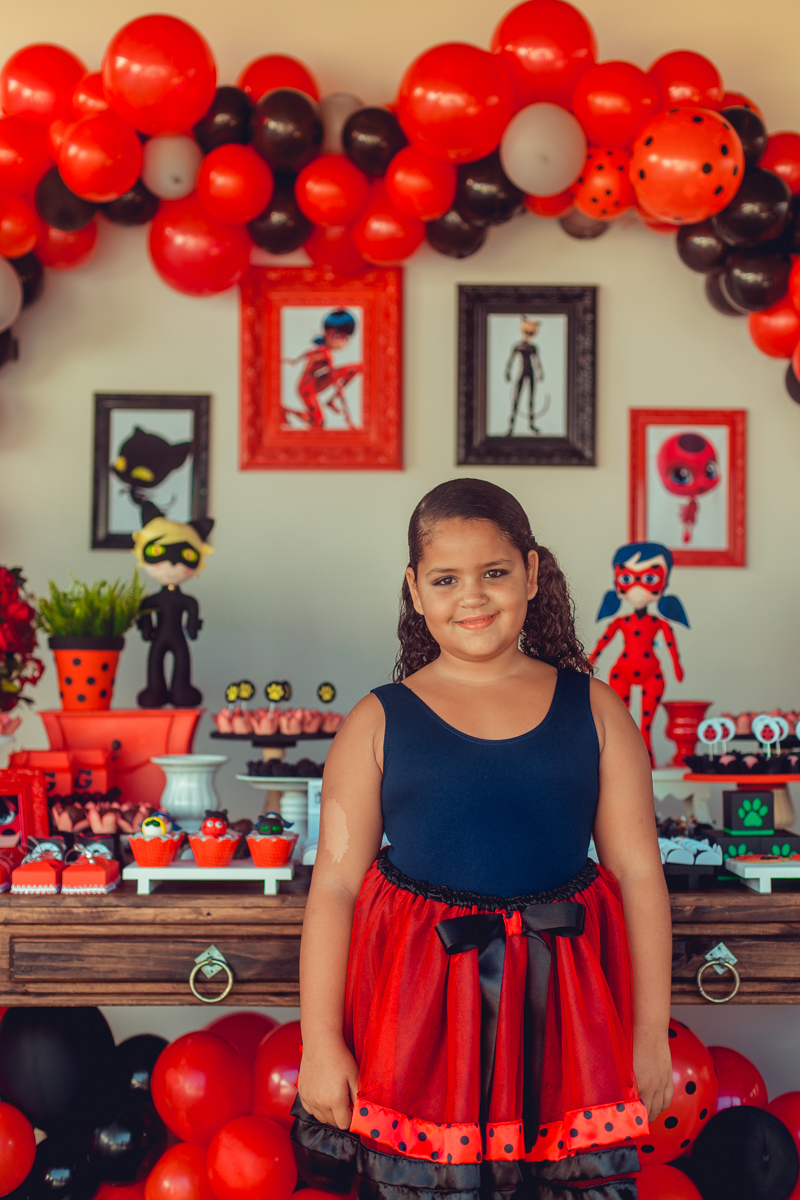 aniversario infantil senhoritas fotografia foto fotografa crianças um ano 1 ladybug decoração decor festa criativa diferente balao desconstruido party ideas fotos espontaneas