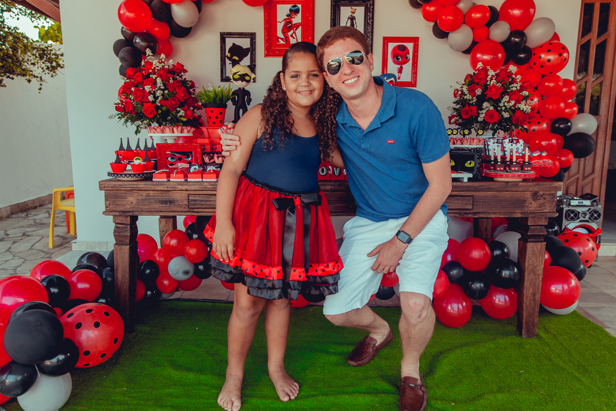 aniversario infantil senhoritas fotografia foto fotografa crianças um ano 1 ladybug decoração decor festa criativa diferente balao desconstruido party ideas fotos espontaneas