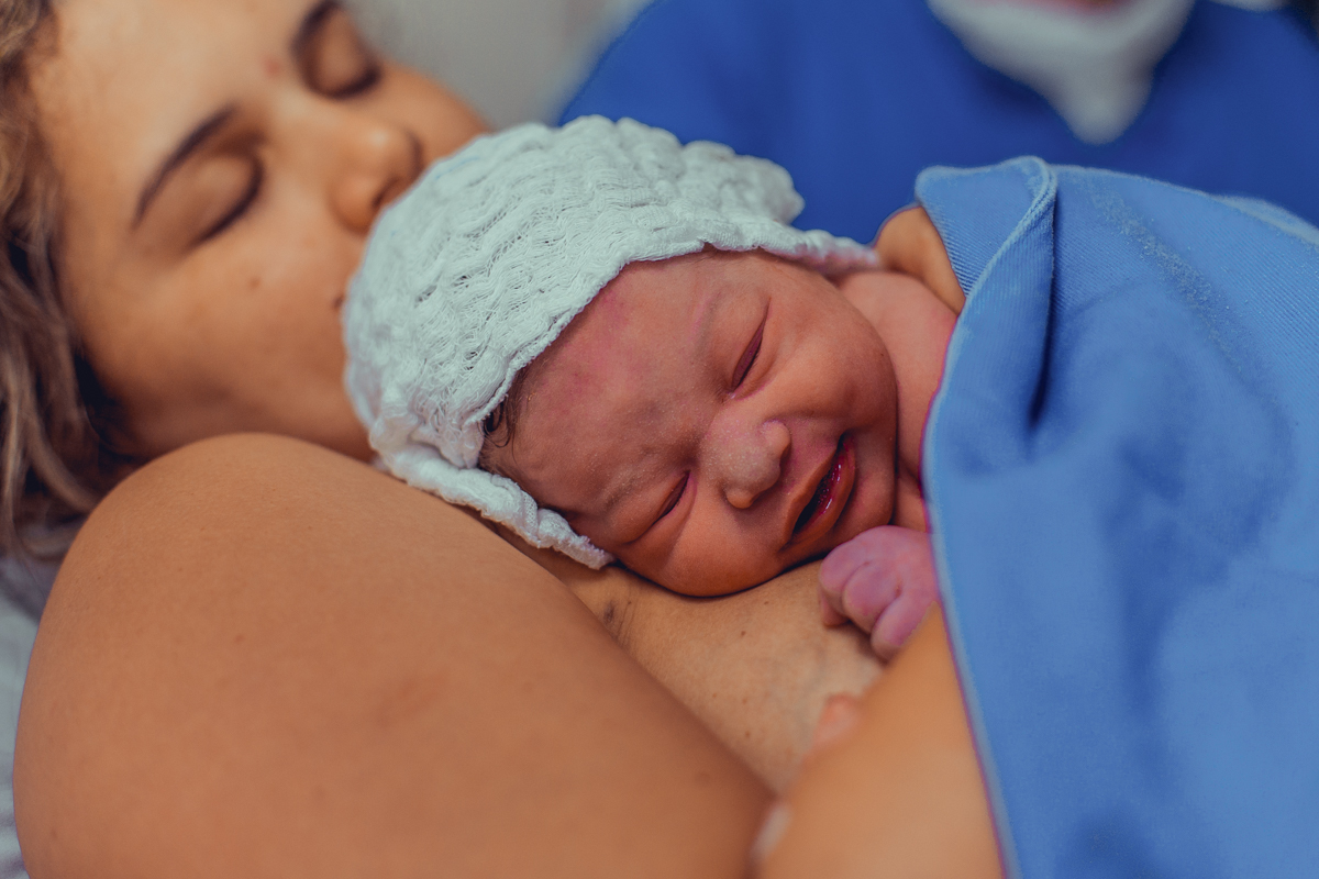 parto natural normal fotografia foto fotografa salvador inspiration nascimento humanizado vervita camila rabello obstare adriana monteiro rodrigo lemos melhor domiciliar na agua em casa hospital portugues aliança maternidade santa maria