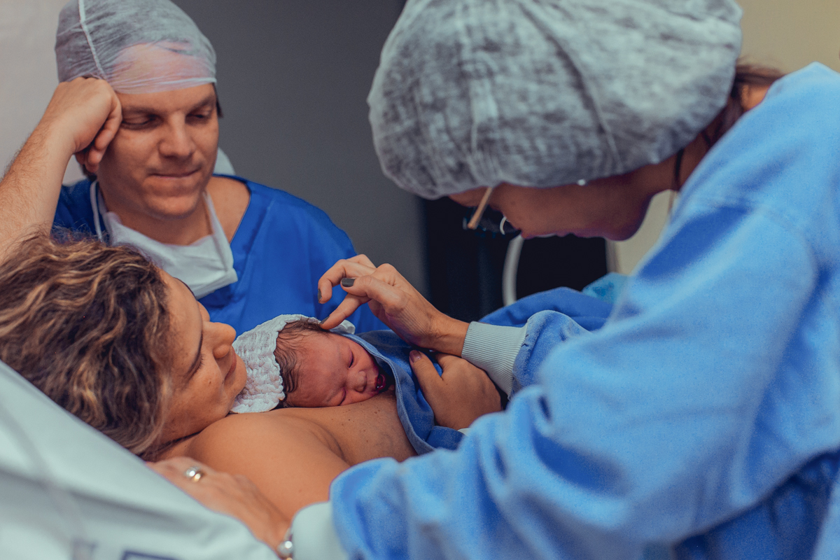 parto natural normal fotografia foto fotografa salvador inspiration nascimento humanizado vervita camila rabello obstare adriana monteiro rodrigo lemos melhor domiciliar na agua em casa hospital portugues aliança maternidade santa maria