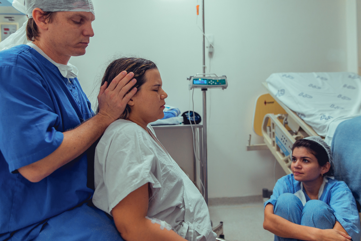 parto natural normal fotografia foto fotografa salvador inspiration nascimento humanizado vervita camila rabello obstare adriana monteiro rodrigo lemos melhor domiciliar na agua em casa hospital portugues aliança maternidade santa maria