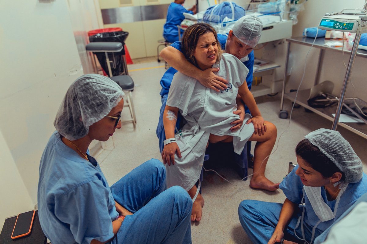 parto natural normal fotografia foto fotografa salvador inspiration nascimento humanizado vervita camila rabello obstare adriana monteiro rodrigo lemos melhor domiciliar na agua em casa hospital portugues aliança maternidade santa maria