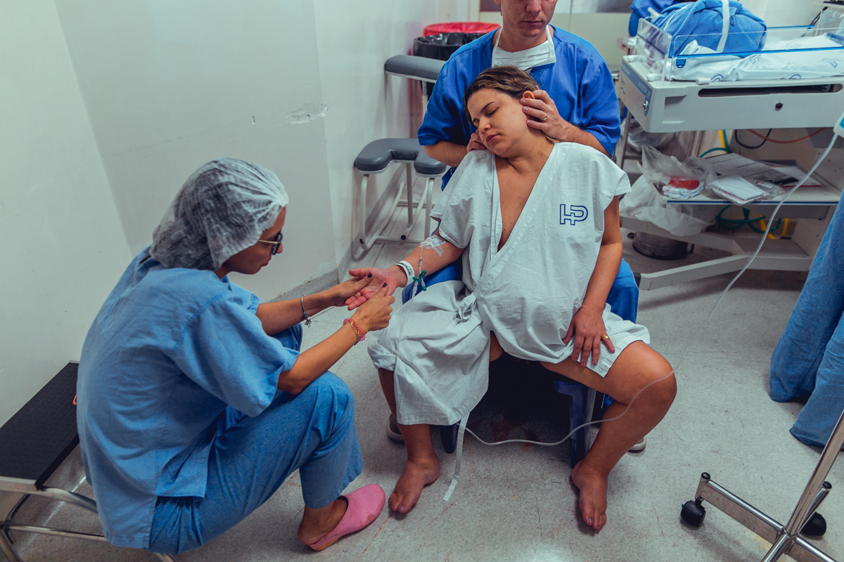 parto natural normal fotografia foto fotografa salvador inspiration nascimento humanizado vervita camila rabello obstare adriana monteiro rodrigo lemos melhor domiciliar na agua em casa hospital portugues aliança maternidade santa maria