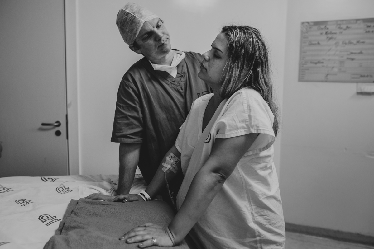 parto natural normal fotografia foto fotografa salvador inspiration nascimento humanizado vervita camila rabello obstare adriana monteiro rodrigo lemos melhor domiciliar na agua em casa hospital portugues aliança maternidade santa maria