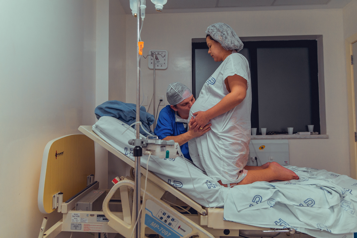 parto natural normal fotografia foto fotografa salvador inspiration nascimento humanizado vervita camila rabello obstare adriana monteiro rodrigo lemos melhor domiciliar na agua em casa hospital portugues aliança maternidade santa maria