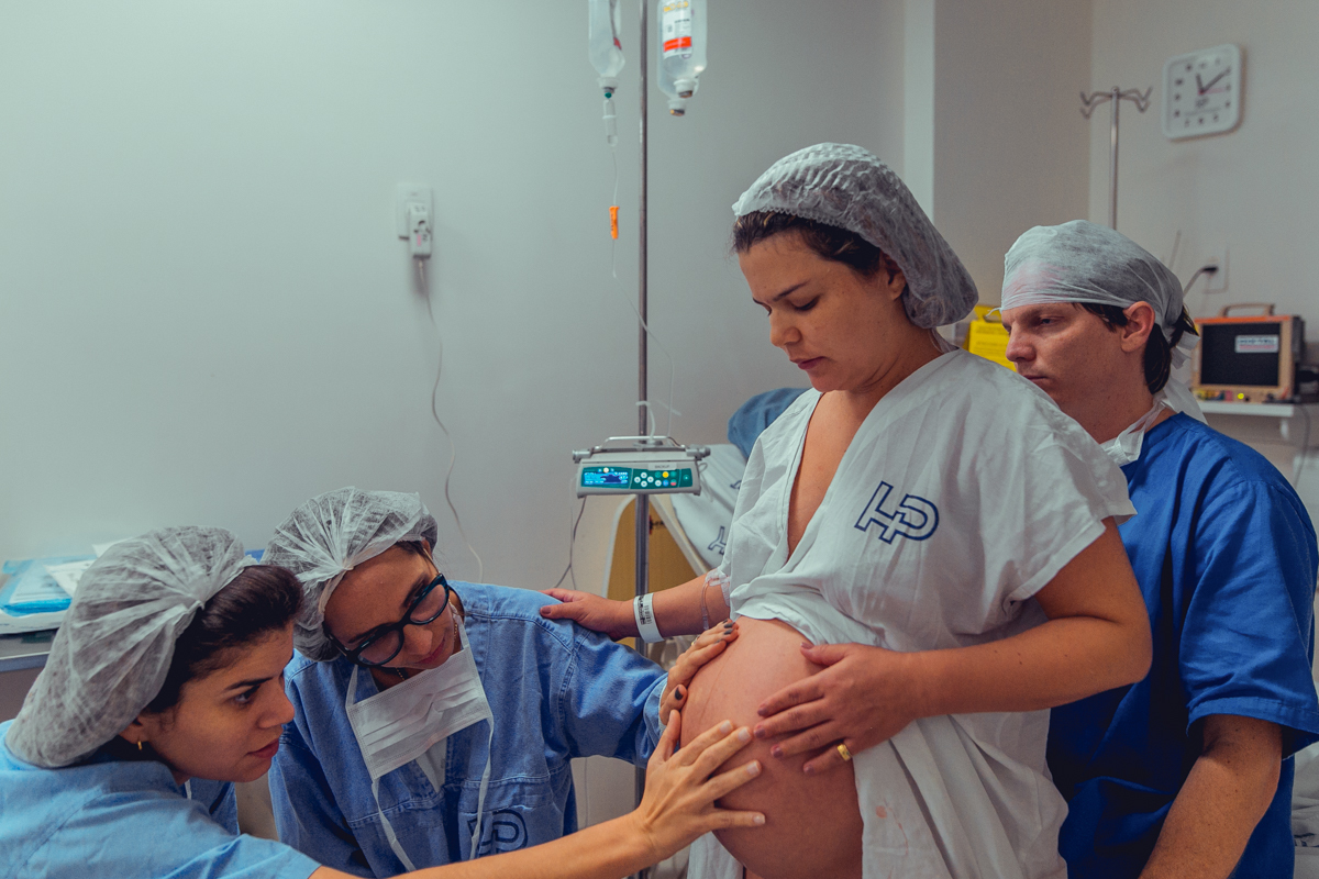 parto natural normal fotografia foto fotografa salvador inspiration nascimento humanizado vervita camila rabello obstare adriana monteiro rodrigo lemos melhor domiciliar na agua em casa hospital portugues aliança maternidade santa maria