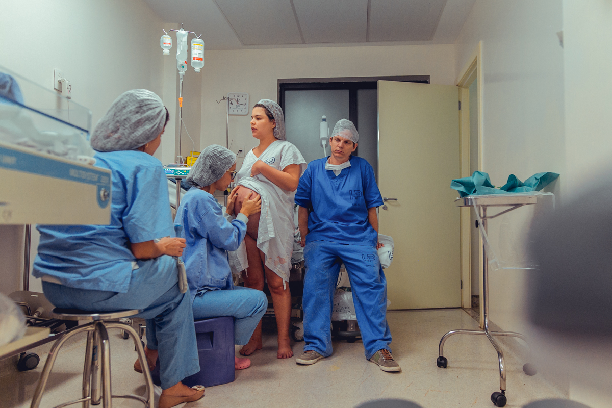 parto natural normal fotografia foto fotografa salvador inspiration nascimento humanizado vervita camila rabello obstare adriana monteiro rodrigo lemos melhor domiciliar na agua em casa hospital portugues aliança maternidade santa maria