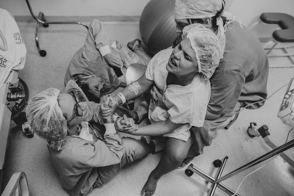 parto natural normal fotografia foto fotografa salvador inspiration nascimento humanizado vervita camila rabello obstare adriana monteiro rodrigo lemos melhor domiciliar na agua em casa hospital portugues aliança maternidade santa maria