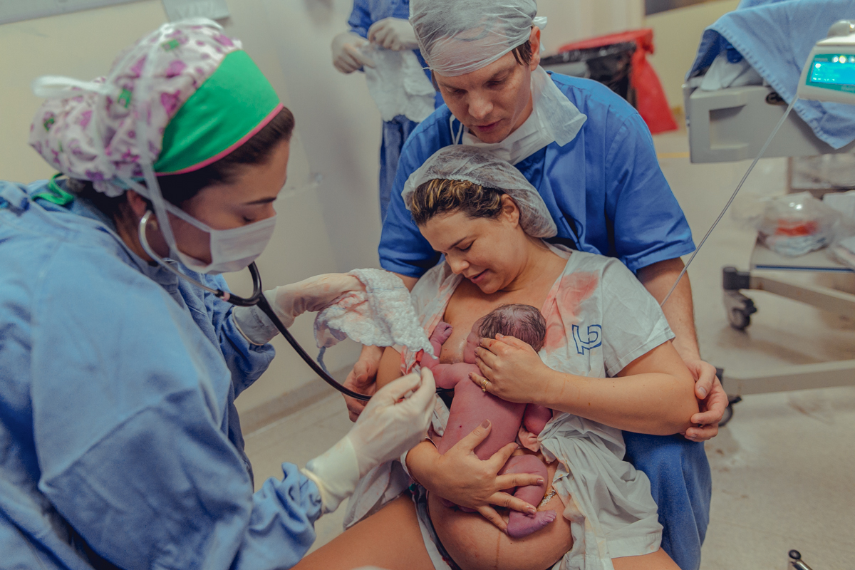 parto natural normal fotografia foto fotografa salvador inspiration nascimento humanizado vervita camila rabello obstare adriana monteiro rodrigo lemos melhor domiciliar na agua em casa hospital portugues aliança maternidade santa maria