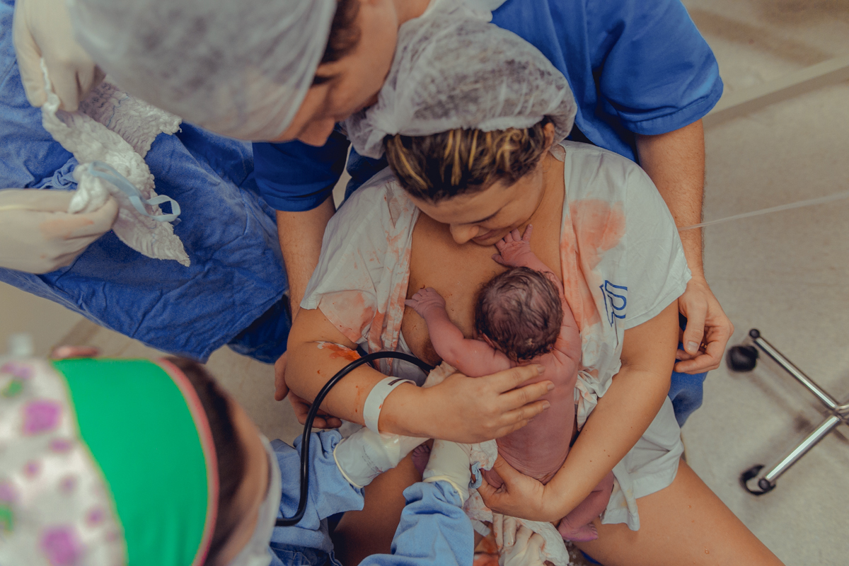 parto natural normal fotografia foto fotografa salvador inspiration nascimento humanizado vervita camila rabello obstare adriana monteiro rodrigo lemos melhor domiciliar na agua em casa hospital portugues aliança maternidade santa maria