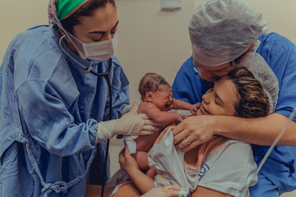 parto natural normal fotografia foto fotografa salvador inspiration nascimento humanizado vervita camila rabello obstare adriana monteiro rodrigo lemos melhor domiciliar na agua em casa hospital portugues aliança maternidade santa maria