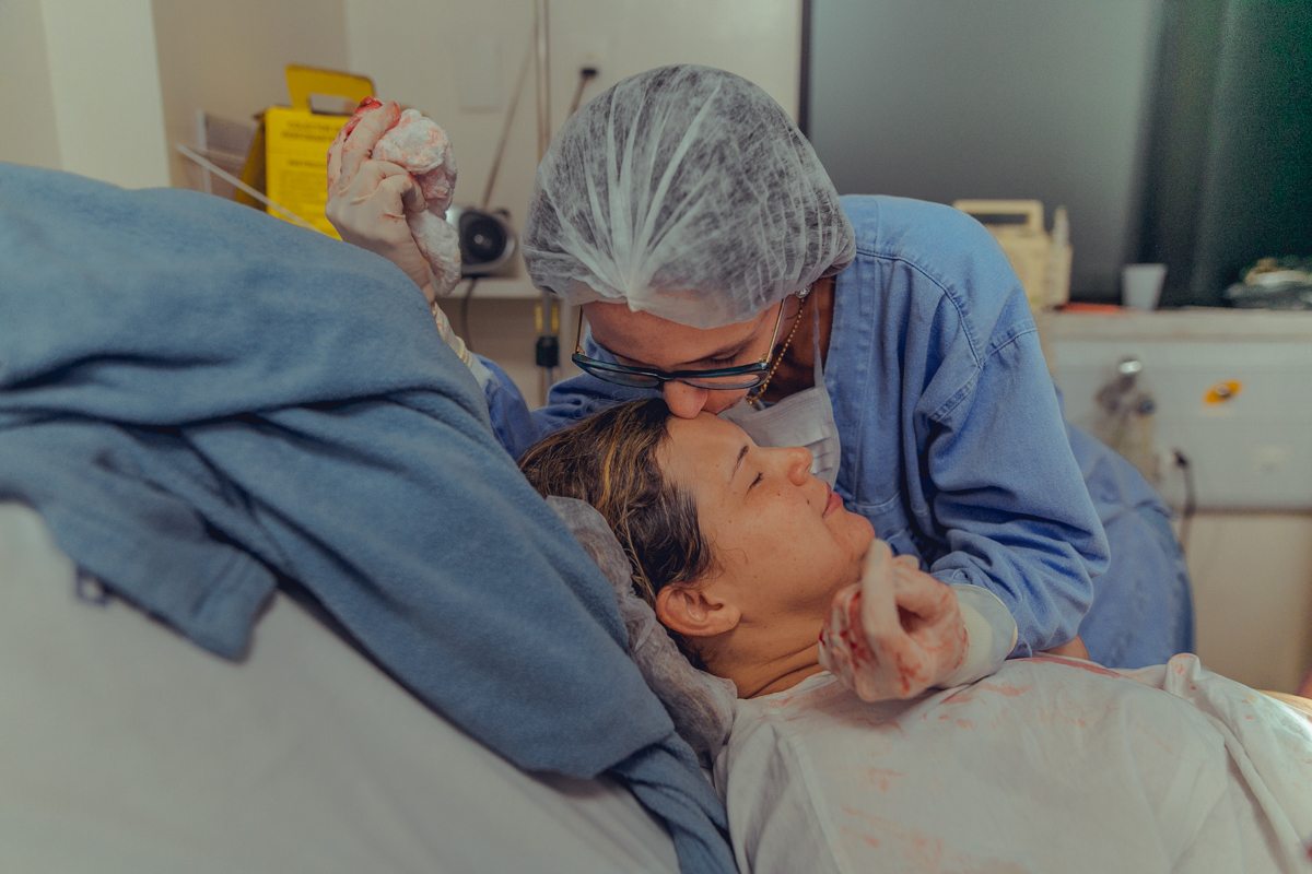 parto natural normal fotografia foto fotografa salvador inspiration nascimento humanizado vervita camila rabello obstare adriana monteiro rodrigo lemos melhor domiciliar na agua em casa hospital portugues aliança maternidade santa maria