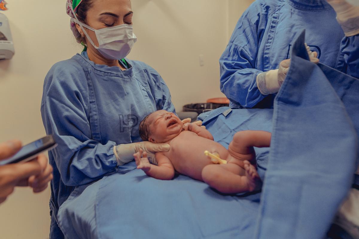 parto natural normal fotografia foto fotografa salvador inspiration nascimento humanizado vervita camila rabello obstare adriana monteiro rodrigo lemos melhor domiciliar na agua em casa hospital portugues aliança maternidade santa maria