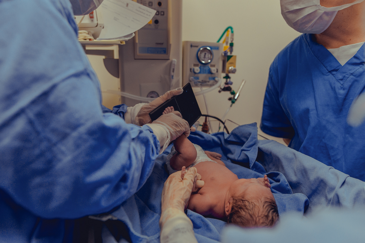 parto natural normal fotografia foto fotografa salvador inspiration nascimento humanizado vervita camila rabello obstare adriana monteiro rodrigo lemos melhor domiciliar na agua em casa hospital portugues aliança maternidade santa maria