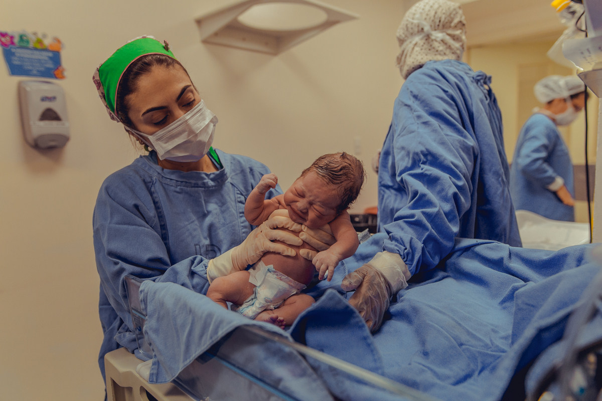 parto natural normal fotografia foto fotografa salvador inspiration nascimento humanizado vervita camila rabello obstare adriana monteiro rodrigo lemos melhor domiciliar na agua em casa hospital portugues aliança maternidade santa maria