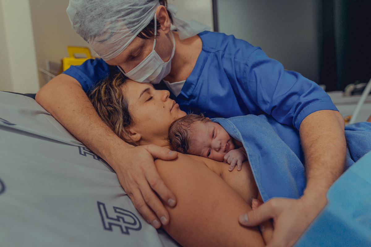 parto natural normal fotografia foto fotografa salvador inspiration nascimento humanizado vervita camila rabello obstare adriana monteiro rodrigo lemos melhor domiciliar na agua em casa hospital portugues aliança maternidade santa maria