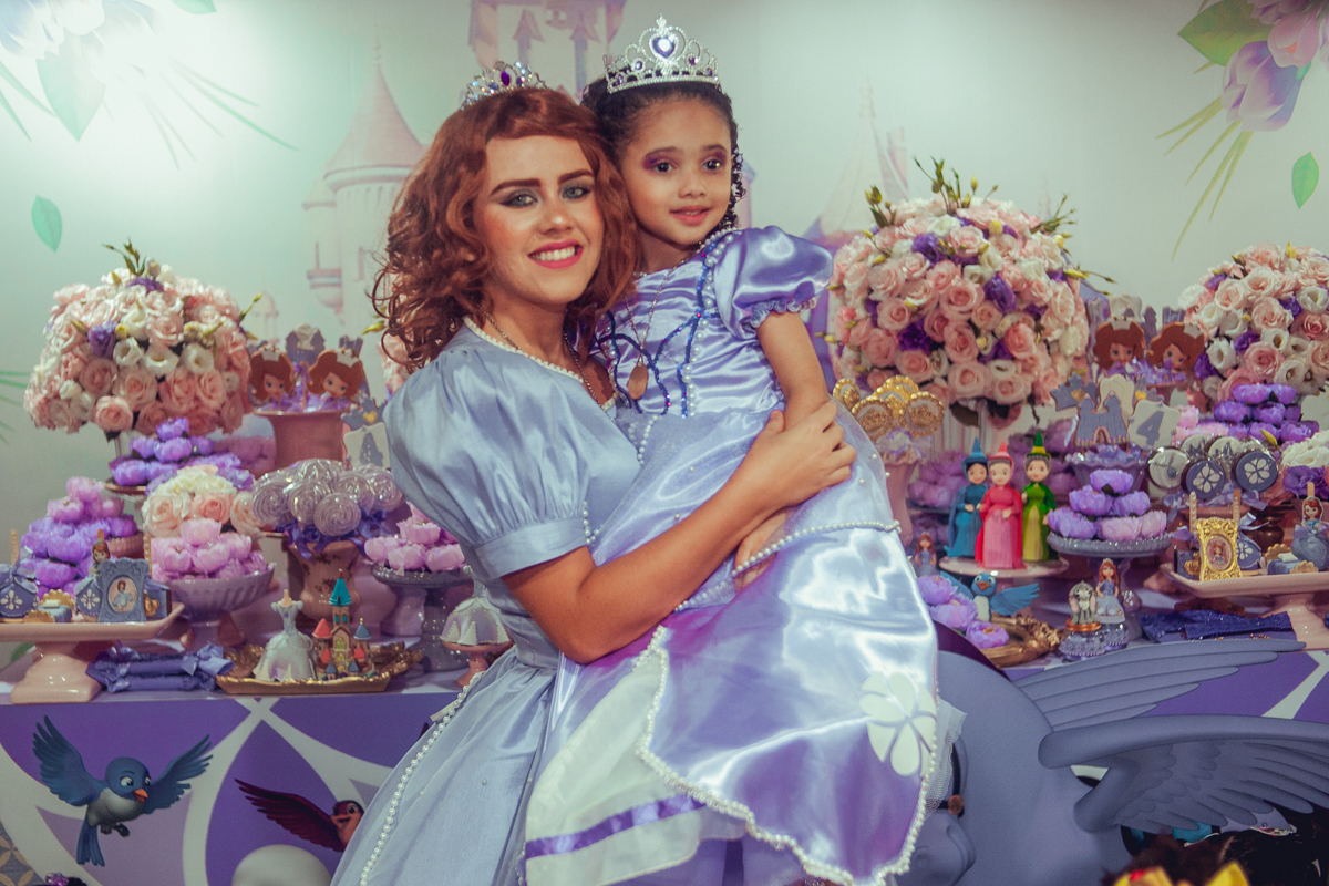 aniversario festa game station salvador shopping bela vista fotografia foto fotografo fotografa senhoritas princesinha sofia infantil criança decoração decor bolo doces modelados criativo diferente bonito lindo