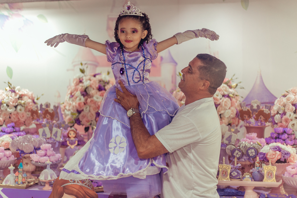 aniversario festa game station salvador shopping bela vista fotografia foto fotografo fotografa senhoritas princesinha sofia infantil criança decoração decor bolo doces modelados criativo diferente bonito lindo