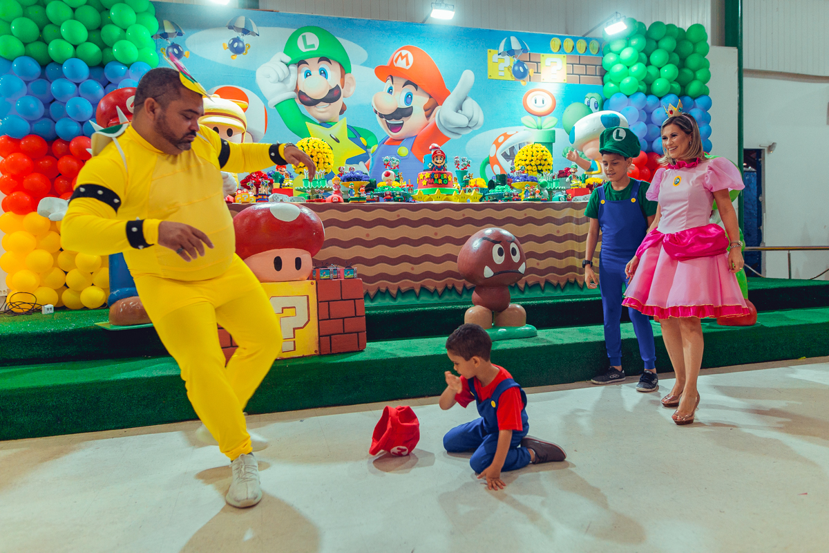 buffet terra do nunca aniversario infantil fotografia salvado senhoritas foto festa fotografo fotografa super mario word luigi Princess Peach decoração decorados bolo ideias criativo diferente aluguel brinquedos