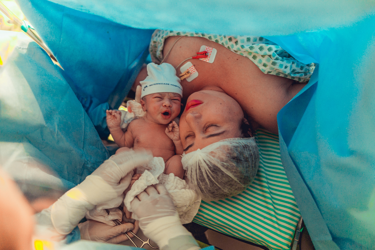 senhoritas fotografia nascimento parto normal natural cesariana hospital portugues alianca salvador foto fotografa fotografo humanizado enxoval decoracao quarto bebe 