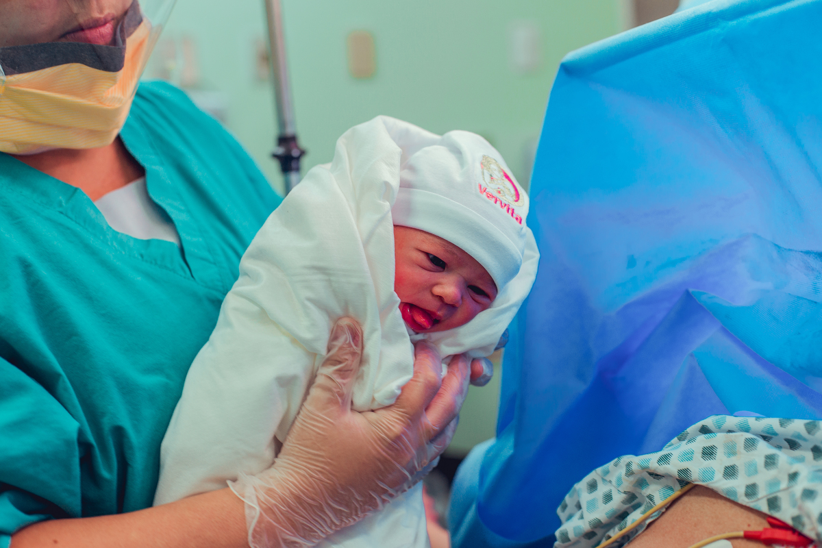 senhoritas fotografia nascimento parto normal natural cesariana hospital portugues alianca salvador foto fotografa fotografo humanizado enxoval decoracao quarto bebe 