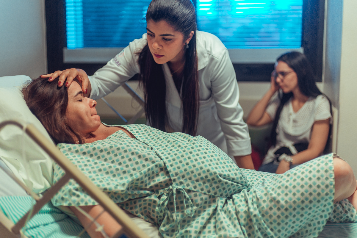 senhoritas fotografia parto normal nascimento humanizado obstare salvador obstetra adriana monteiro rodrigo lemos obstare salvador hospital alianca cesariana cesaria foto fotografa fotografo melhor criativo documental fotojornalismo maternidade