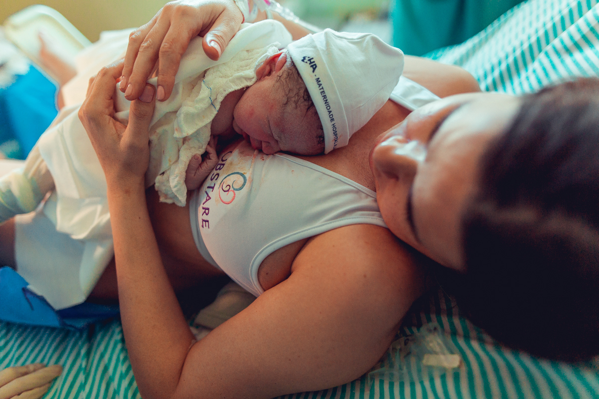 senhoritas fotografia parto normal nascimento humanizado obstare salvador obstetra adriana monteiro rodrigo lemos obstare salvador hospital alianca cesariana cesaria foto fotografa fotografo melhor criativo documental fotojornalismo maternidade