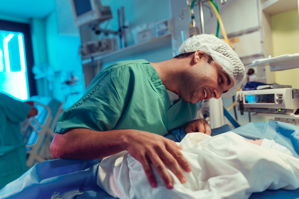 senhoritas fotografia parto normal nascimento humanizado obstare salvador obstetra adriana monteiro rodrigo lemos obstare salvador hospital alianca cesariana cesaria foto fotografa fotografo melhor criativo documental fotojornalismo maternidade