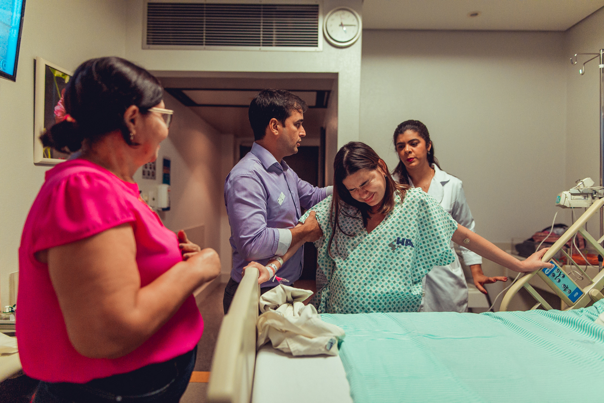 senhoritas fotografia parto normal nascimento humanizado obstare salvador obstetra adriana monteiro rodrigo lemos obstare salvador hospital alianca cesariana cesaria foto fotografa fotografo melhor criativo documental fotojornalismo maternidade