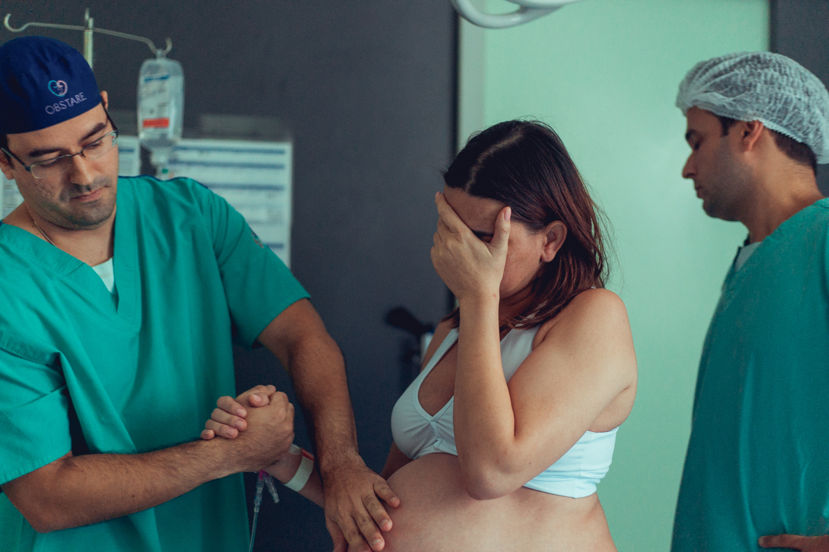 senhoritas fotografia parto normal nascimento humanizado obstare salvador obstetra adriana monteiro rodrigo lemos obstare salvador hospital alianca cesariana cesaria foto fotografa fotografo melhor criativo documental fotojornalismo maternidade