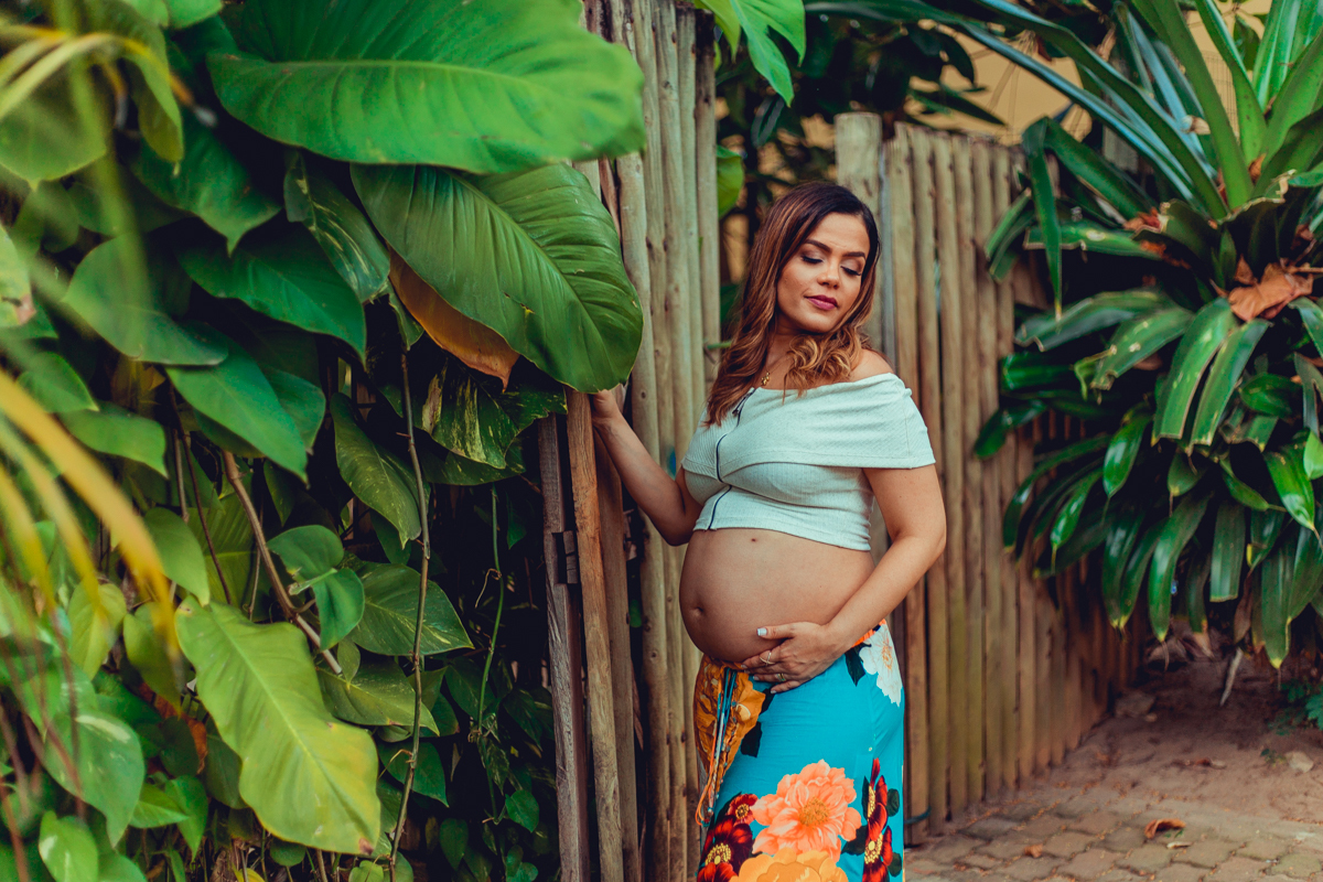 ensaio gestante senhoritas fotografia foto fotos book gravida gravidez praia do forte pose maquiagem look roupa moda salvador fotografo fotografos bahia fotografa estudio escritorio