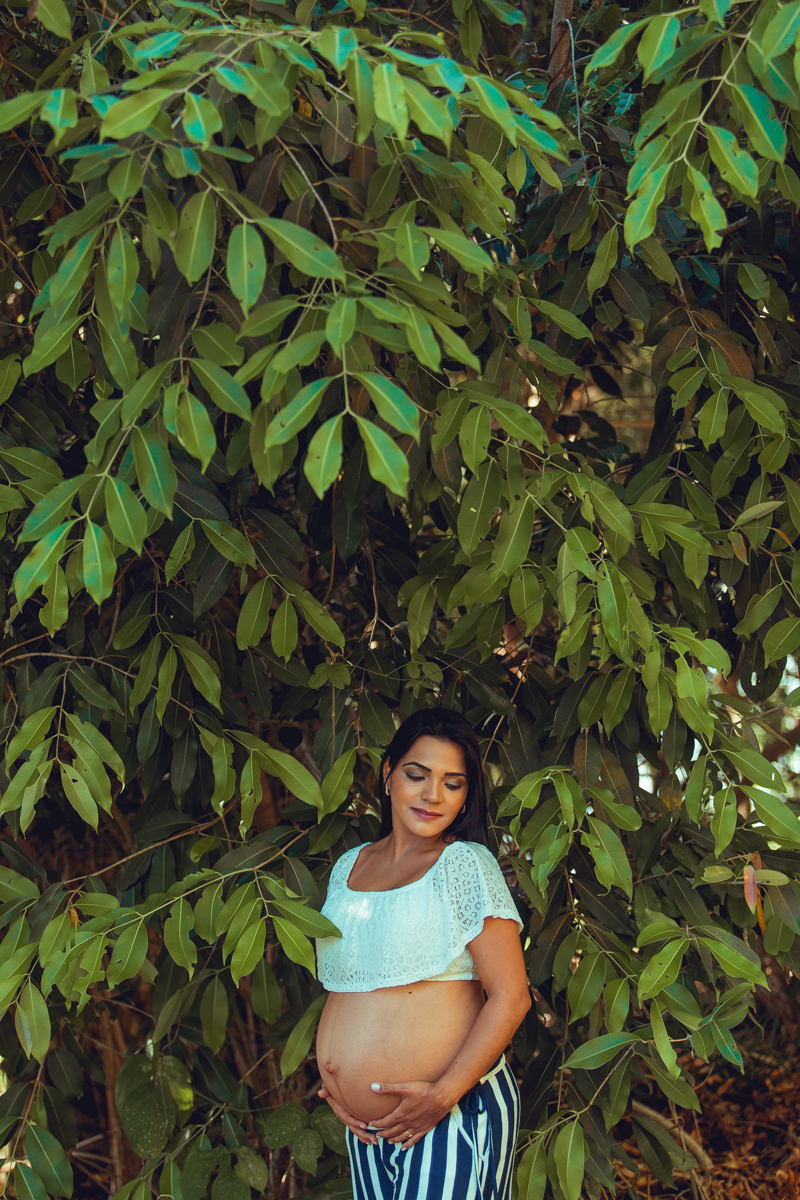 ensaio gestante parque de pituaçu salvador senhoritas fotografia foto fotografo fotografa pose gravida gravidez book album criativo natureza diferente bahia espontanea documental