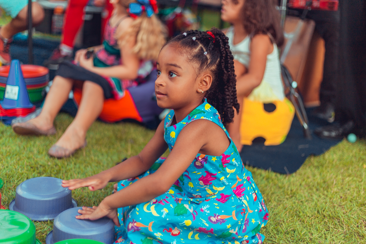 senhoritas fotografia pe de lata musica musicalizacao banda animação aniversario infantil salvador festa criança 1 ano fotografa fotografo charlie chaplin decoração tatu bola festas sustentaveis sustentavel decor diferente criativa