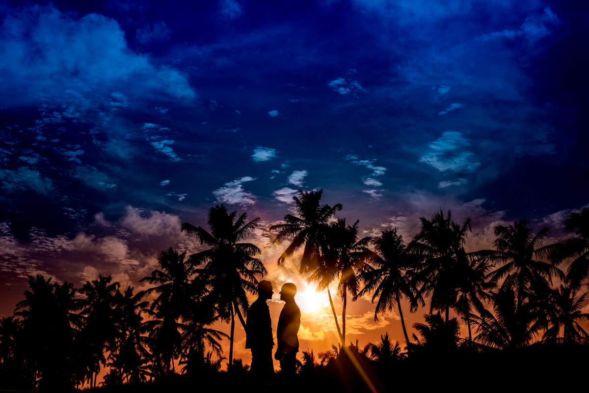 ensaio-pre-casamento-gay--fotografia-fotografo-salvador-senhoritas-homossexual-lesbica-buffet-terra-do-nunca-criativo-diferente-poses-dicas-looks-wedding-mini-decoração-por-do-sol