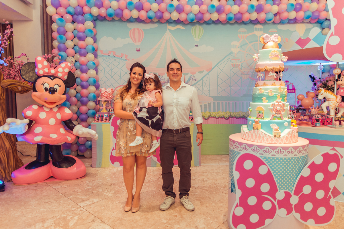 aniversario infantil salvador minnie 
 rosa festa 1 ano 2 fotografia foto fotografa fotografo decor party ideias diferente bolo bonito melhor perfeito buffet