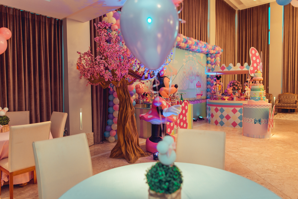 aniversario infantil salvador minnie 
 rosa festa 1 ano 2 fotografia foto fotografa fotografo decor party ideias diferente bolo bonito melhor perfeito buffet