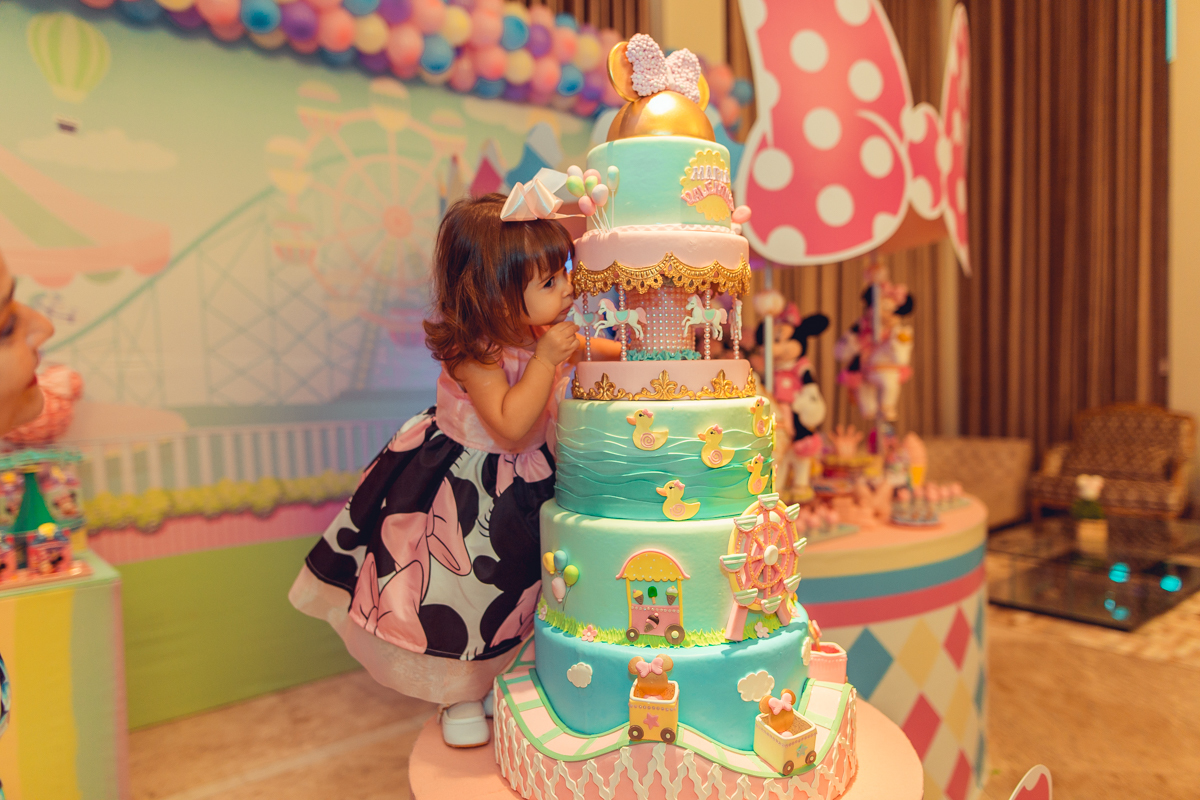 aniversario infantil salvador minnie 
 rosa festa 1 ano 2 fotografia foto fotografa fotografo decor party ideias diferente bolo bonito melhor perfeito buffet