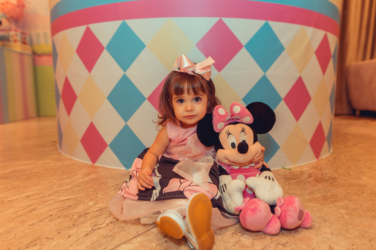 aniversario infantil salvador minnie 
 rosa festa 1 ano 2 fotografia foto fotografa fotografo decor party ideias diferente bolo bonito melhor perfeito buffet