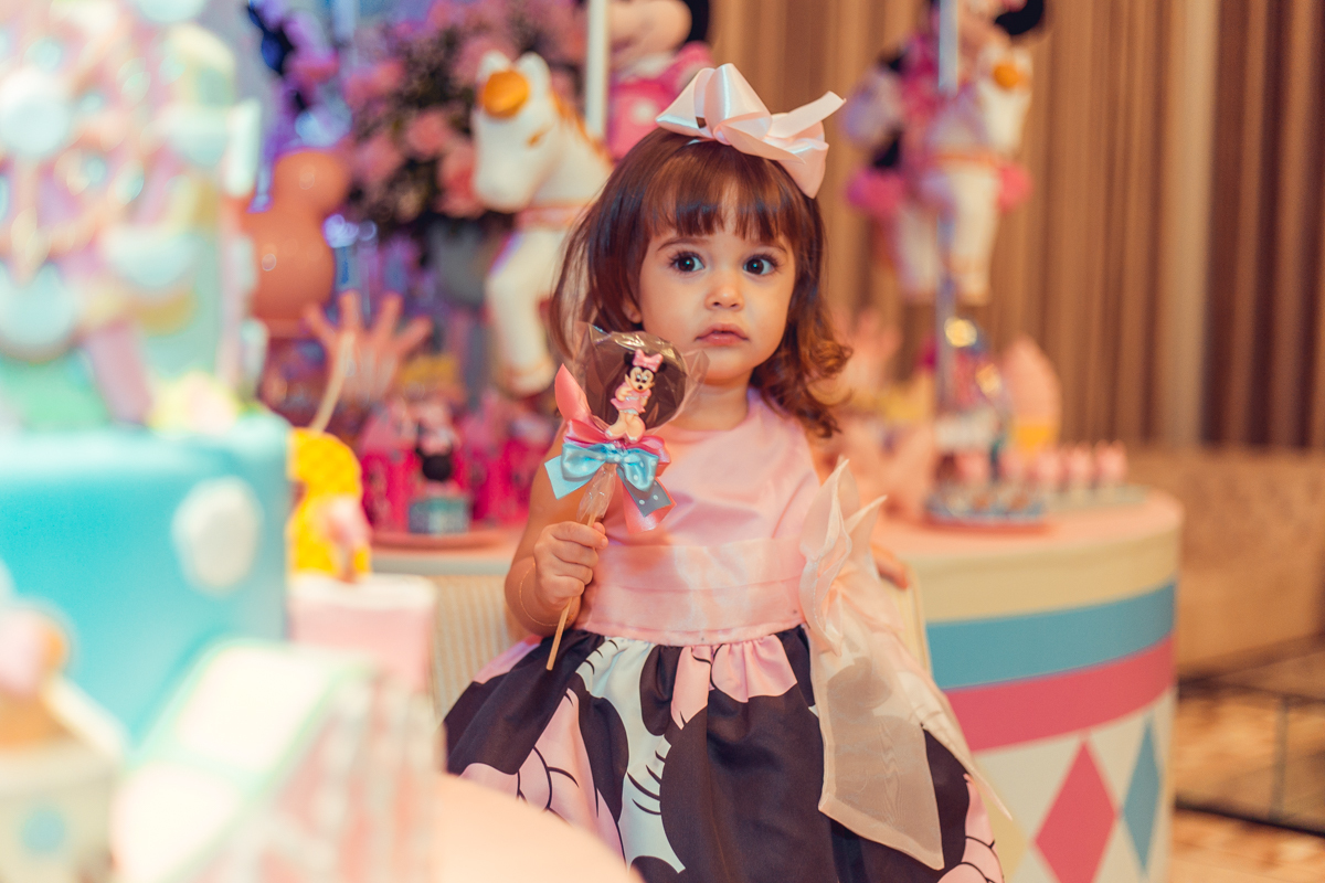 aniversario infantil salvador minnie 
 rosa festa 1 ano 2 fotografia foto fotografa fotografo decor party ideias diferente bolo bonito melhor perfeito buffet