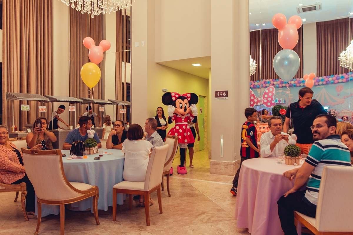 aniversario infantil salvador minnie 
 rosa festa 1 ano 2 fotografia foto fotografa fotografo decor party ideias diferente bolo bonito melhor perfeito buffet