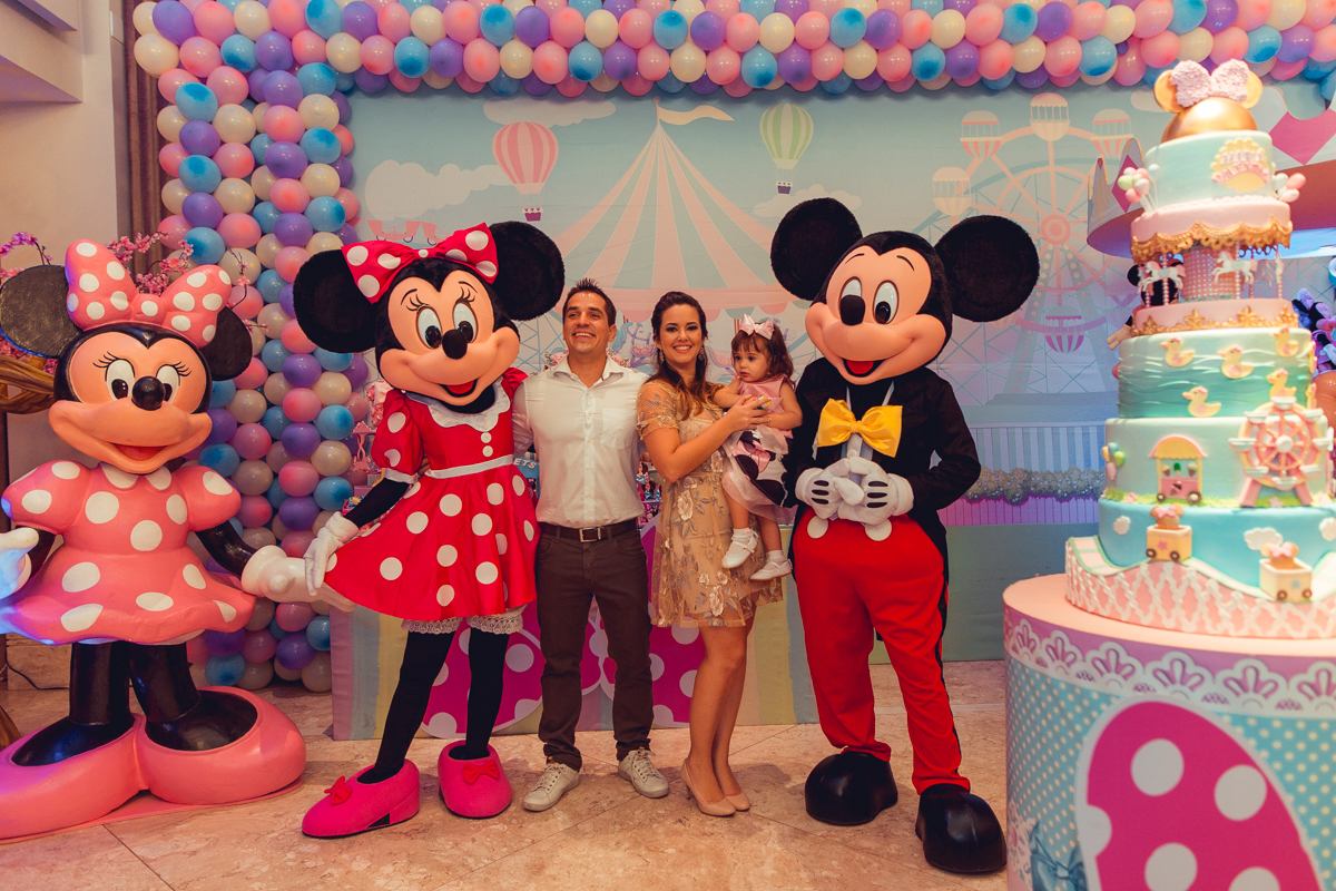 aniversario infantil salvador minnie 
 rosa festa 1 ano 2 fotografia foto fotografa fotografo decor party ideias diferente bolo bonito melhor perfeito buffet