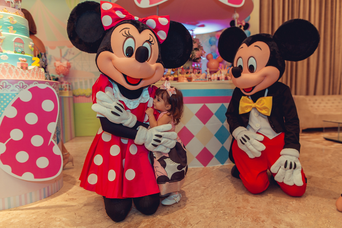aniversario infantil salvador minnie 
 rosa festa 1 ano 2 fotografia foto fotografa fotografo decor party ideias diferente bolo bonito melhor perfeito buffet