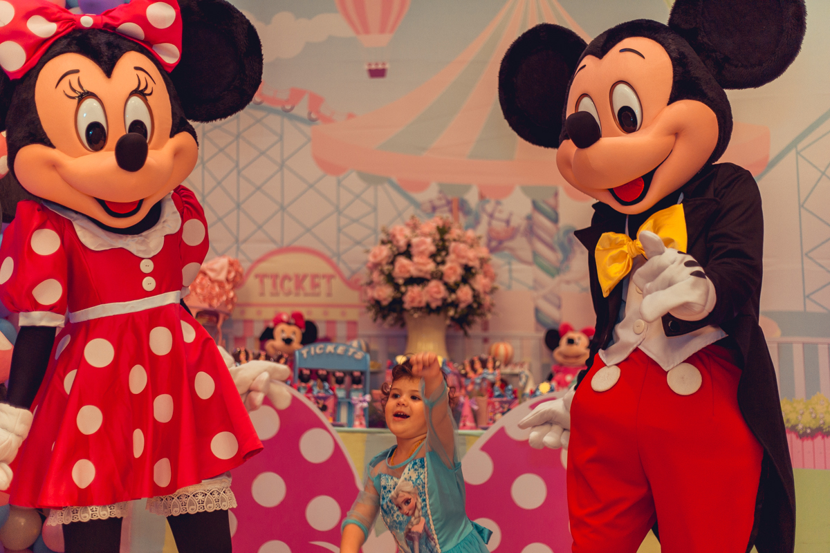 aniversario infantil salvador minnie 
 rosa festa 1 ano 2 fotografia foto fotografa fotografo decor party ideias diferente bolo bonito melhor perfeito buffet