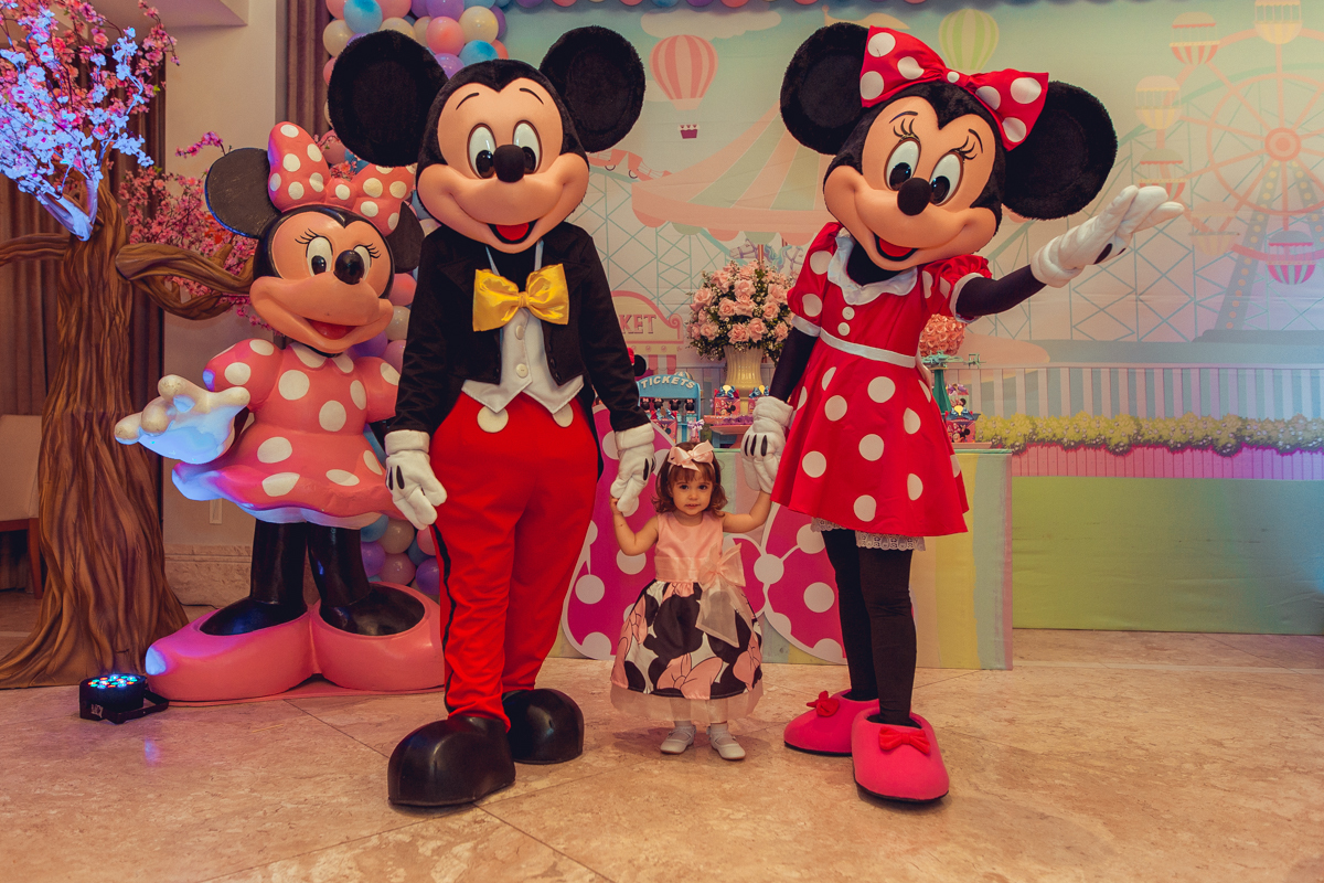 aniversario infantil salvador minnie 
 rosa festa 1 ano 2 fotografia foto fotografa fotografo decor party ideias diferente bolo bonito melhor perfeito buffet