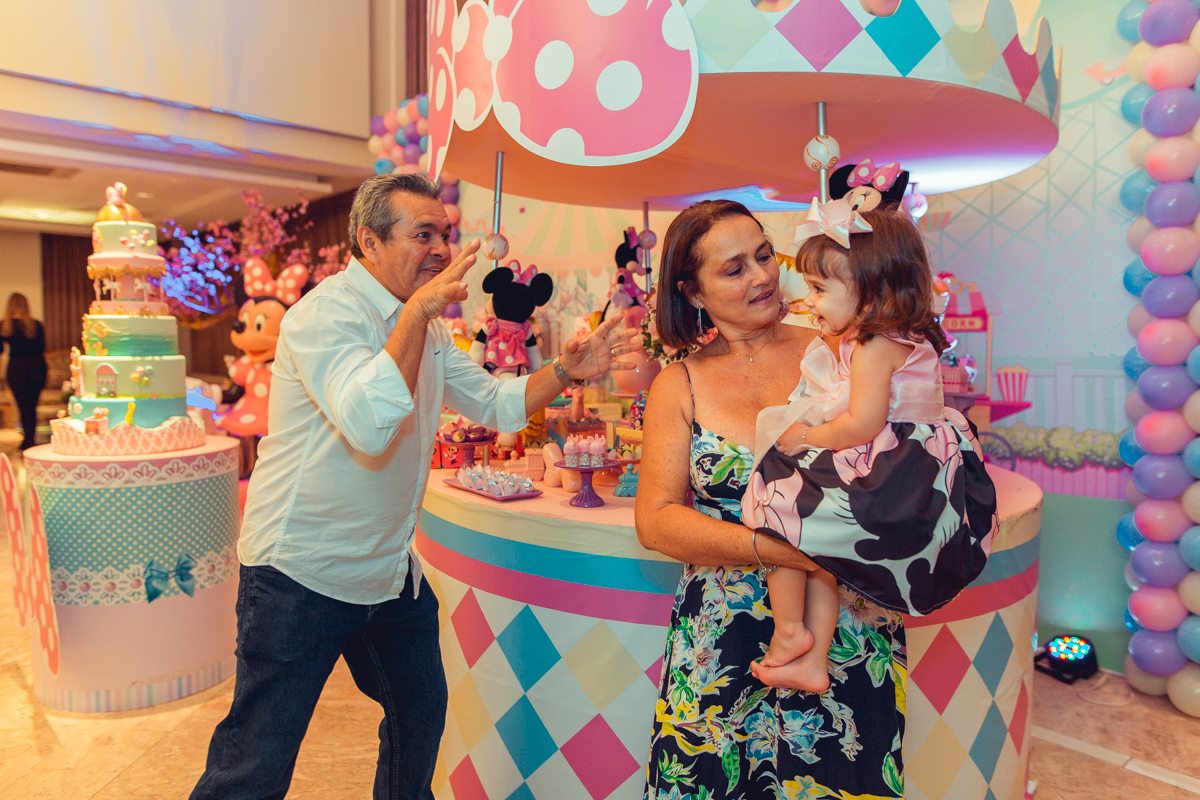 aniversario infantil salvador minnie 
 rosa festa 1 ano 2 fotografia foto fotografa fotografo decor party ideias diferente bolo bonito melhor perfeito buffet