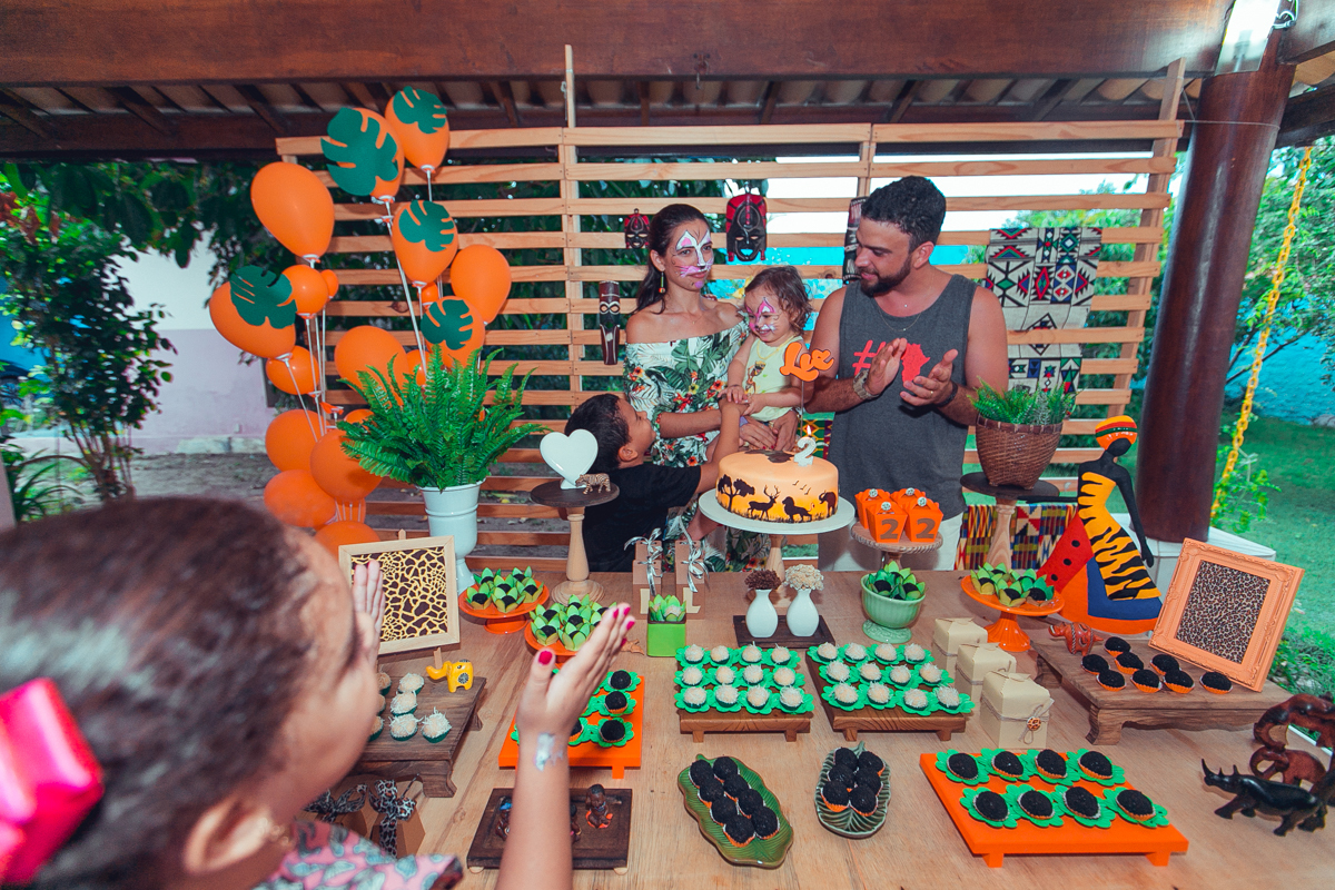 aniversario infantil espaço guatari fotografia foto fotografo melhor africa decoração festa 1 ano ideias diferente buffet roupa convidados salgados brinquedos verde