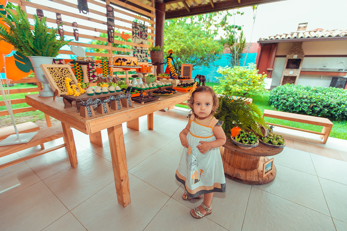 aniversario infantil espaço guatari fotografia foto fotografo melhor africa decoração festa 1 ano ideias diferente buffet roupa convidados salgados brinquedos verde